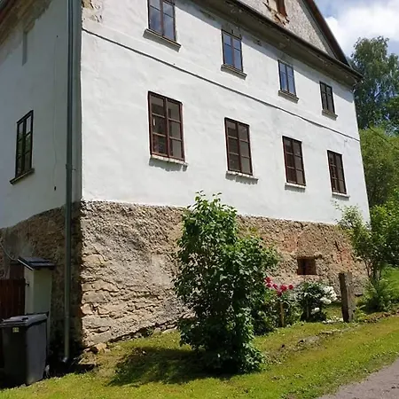 Usedlost Pod Lipou Ferienhaus *